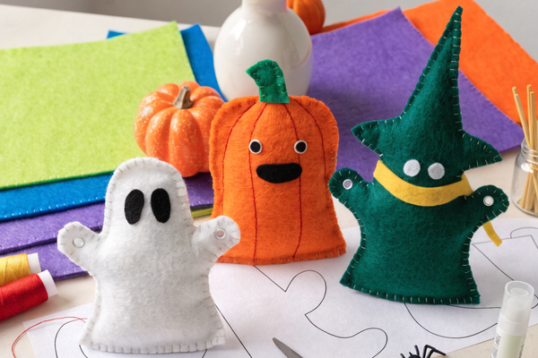 Marionnettes d’Halloween DIY pour enfants : idées de bricolage faciles et sans dégâts
