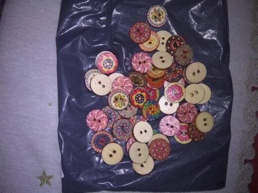 50 retro print vintage buttons 15mm - 25mm wood sewing button